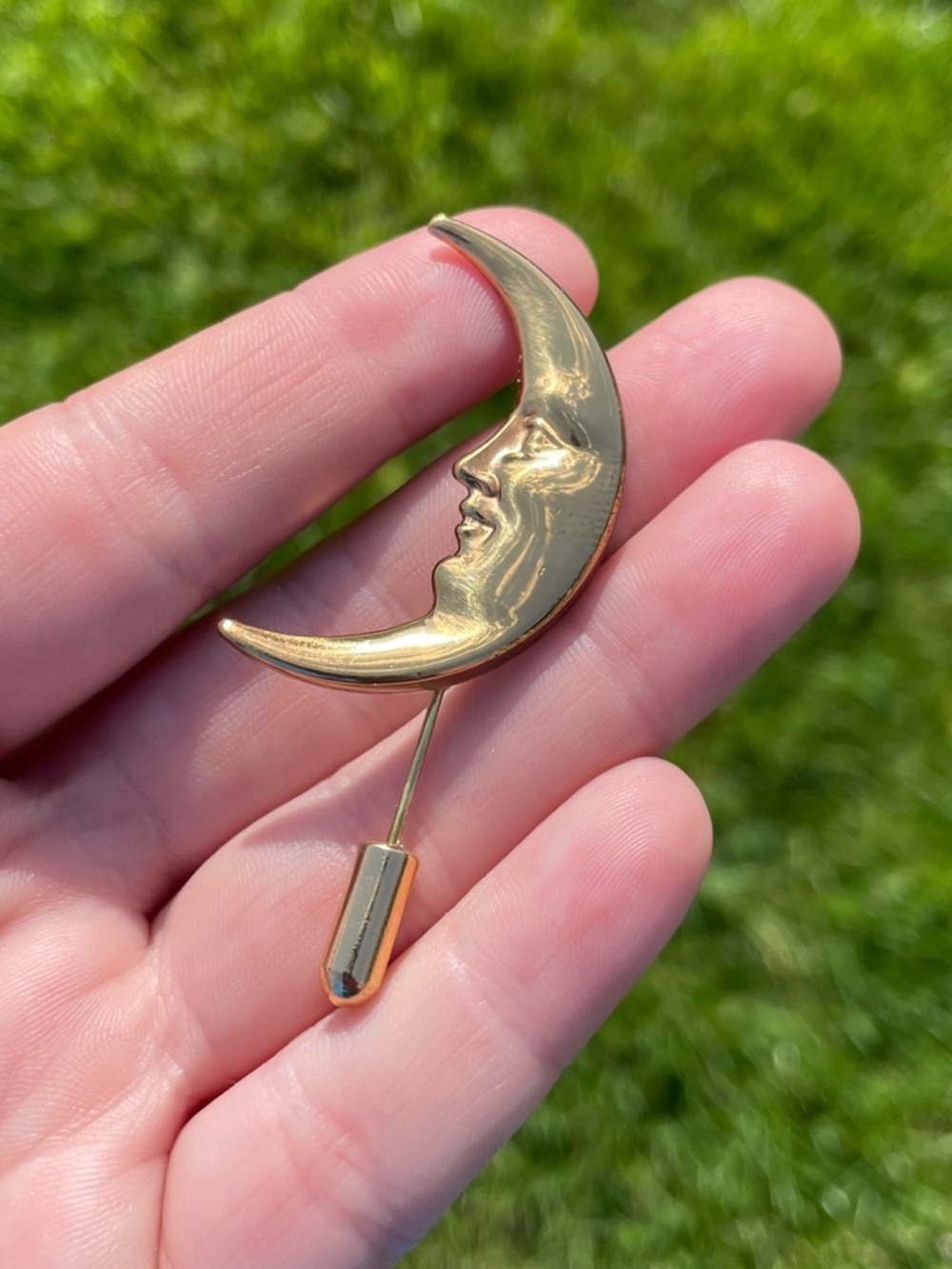 Vintage 80s Celestial Crescent Moon Stick Pin Brooch